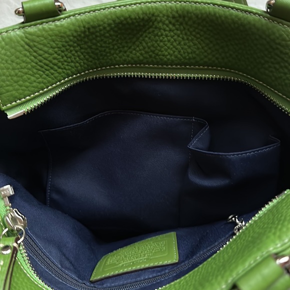 Green Leather COACH Zippered Tote - New Condition - Picture 9 of 9